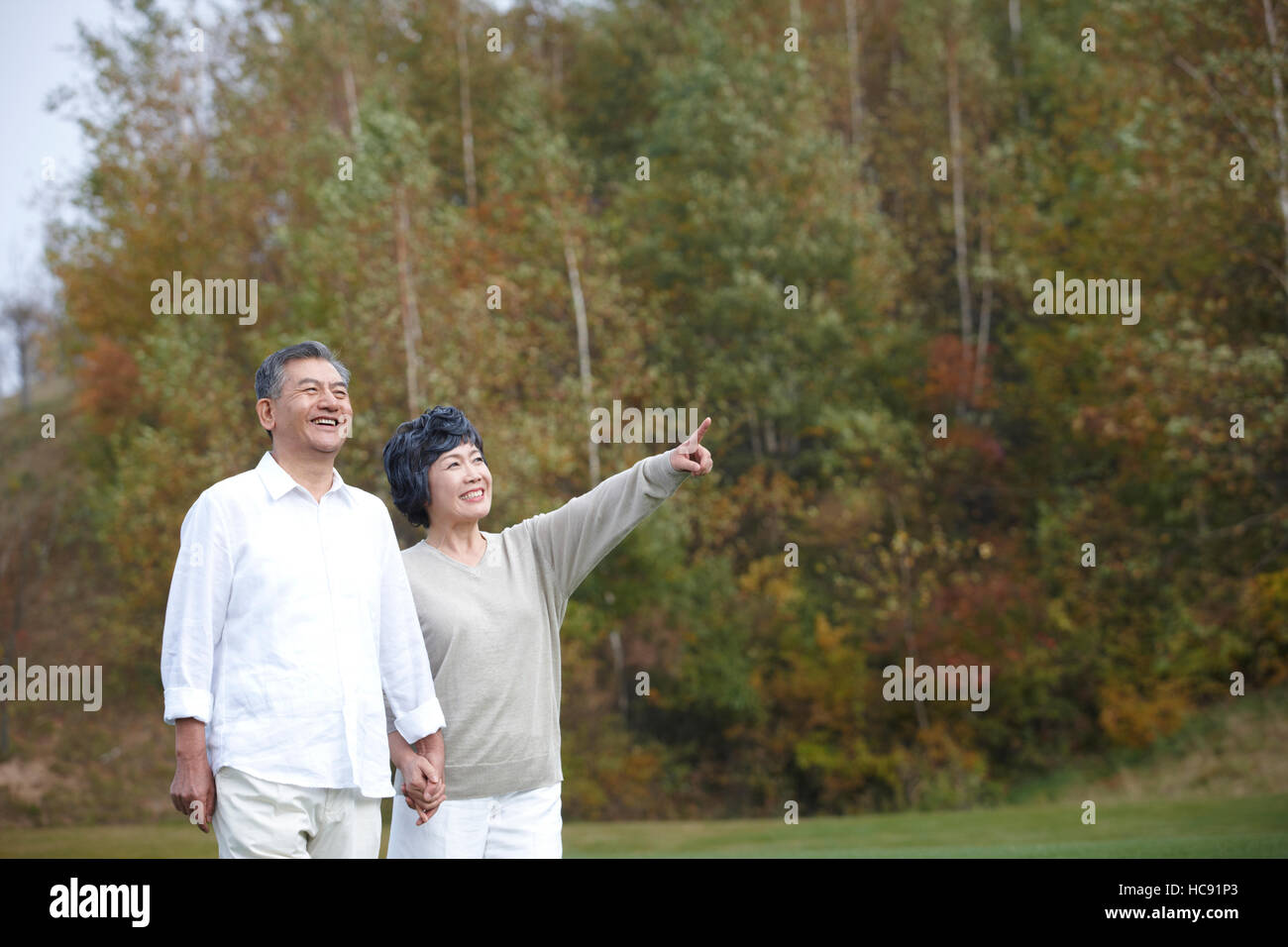 Walking outdoors looking up hi-res stock photography and images - Alamy