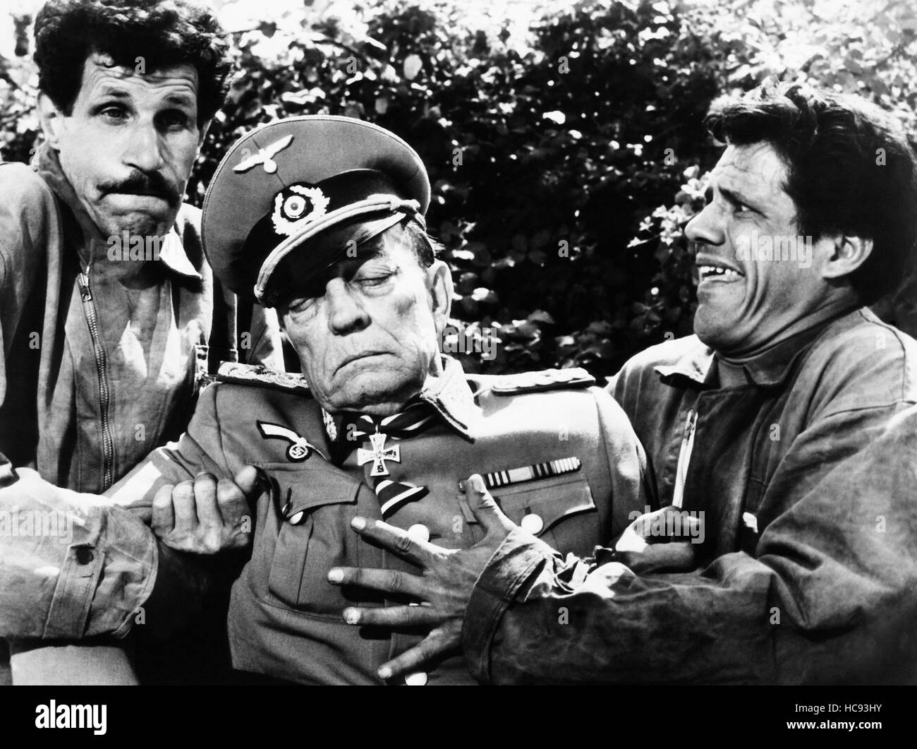 WAR ITALIAN STYLE, (aka DUE MARINES E UN GENERALE), from left: Ciccio Ingrassia, Buster Keaton, Franco Franchi, 1966 Stock Photo