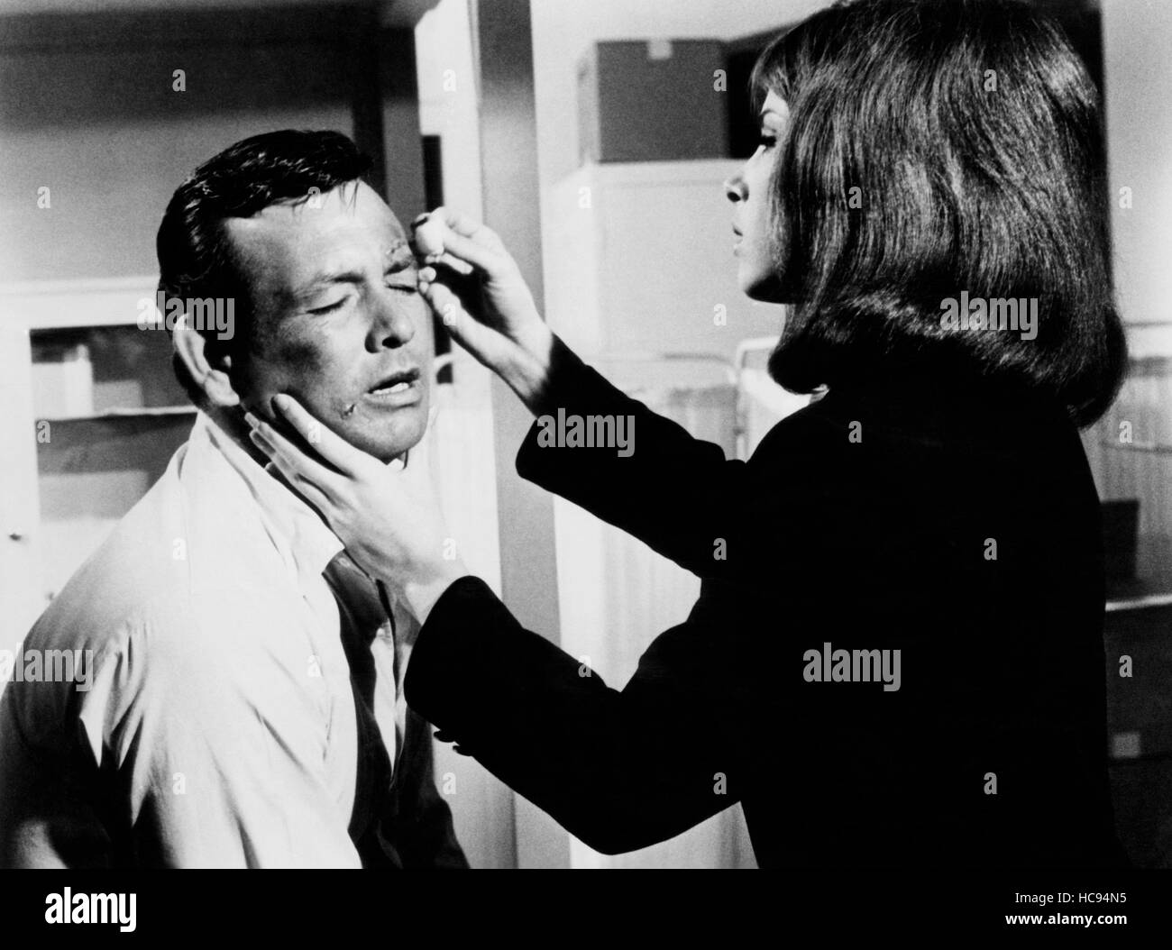 WARNING SHOT, David Janssen, Stefanie Powers, 1967 Stock Photo