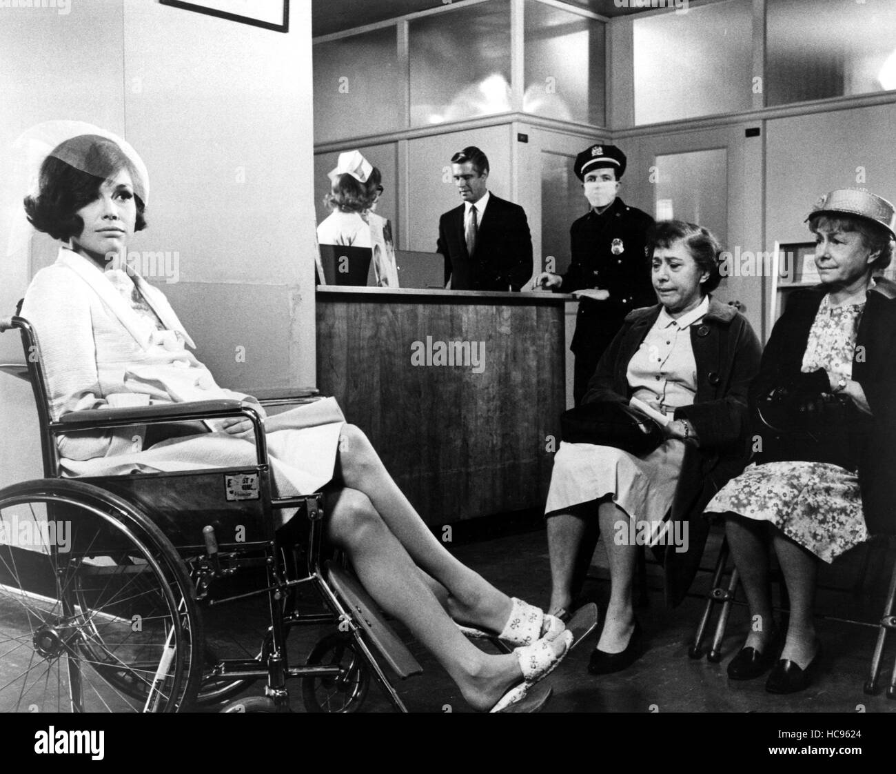 WHAT'S SO BAD ABOUT FEELING GOOD, Mary Tyler Moore, Peppard