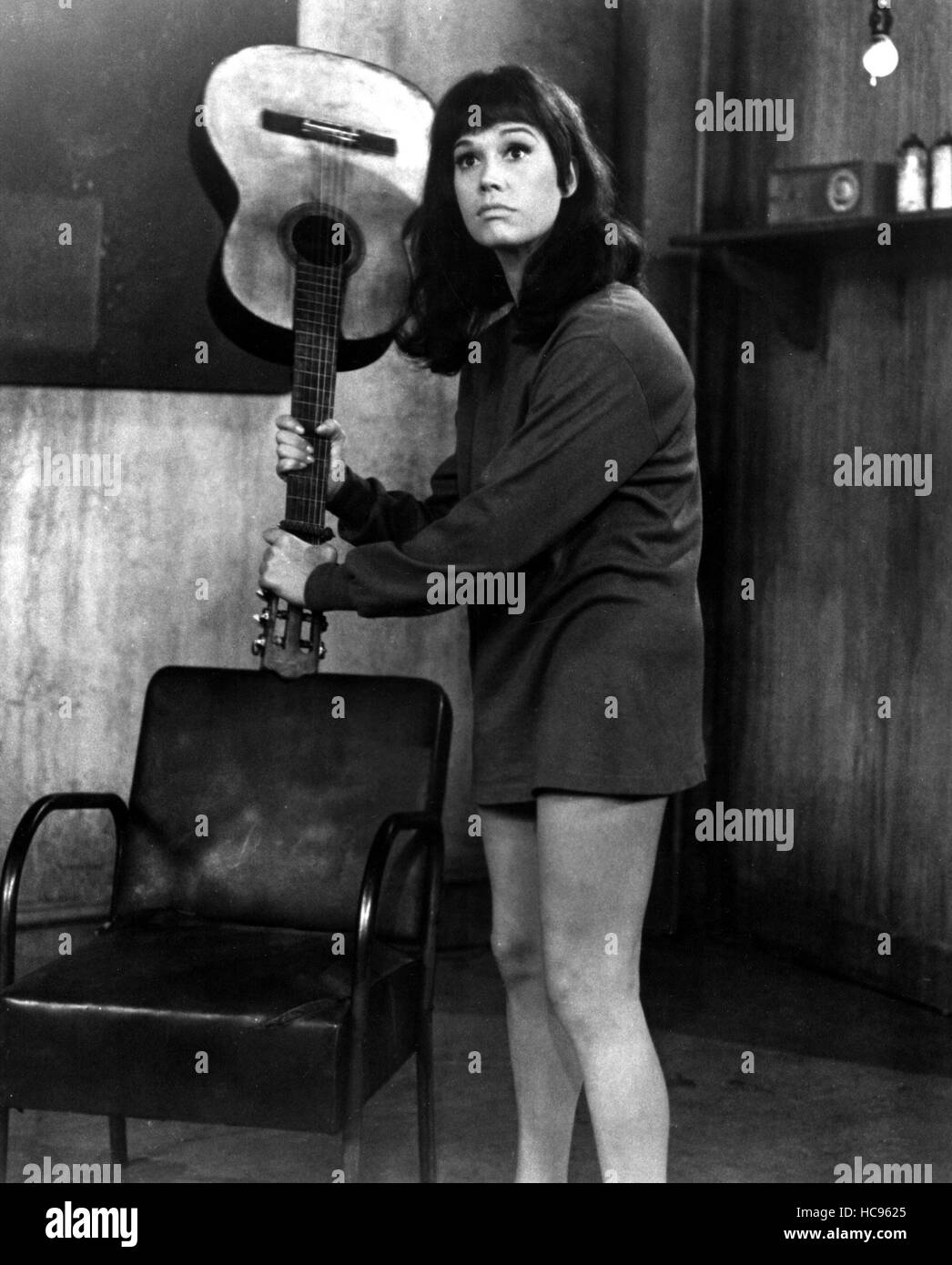 WHAT'S SO BAD ABOUT FEELING GOOD?, Mary Tyler Moore, 1968 Stock Photo