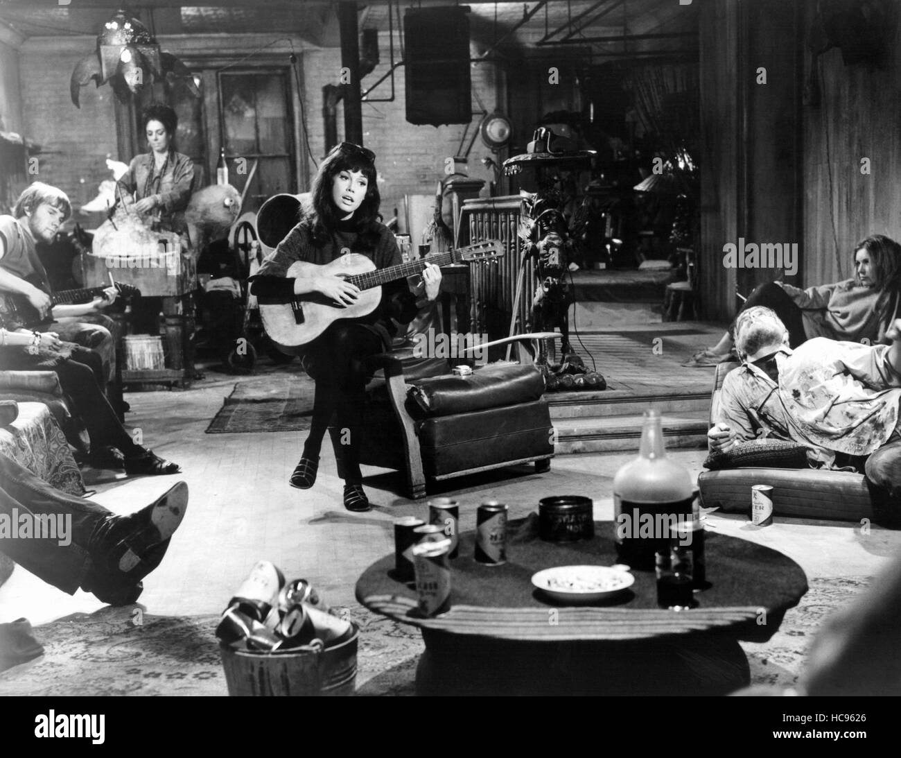 WHAT'S SO BAD ABOUT FEELING GOOD?, Mary Tyler Moore, Peppard