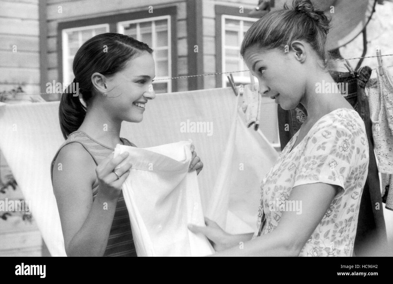 WHERE THE HEART IS, from left: Natalie Portman, Ashley Judd, 2000, TM