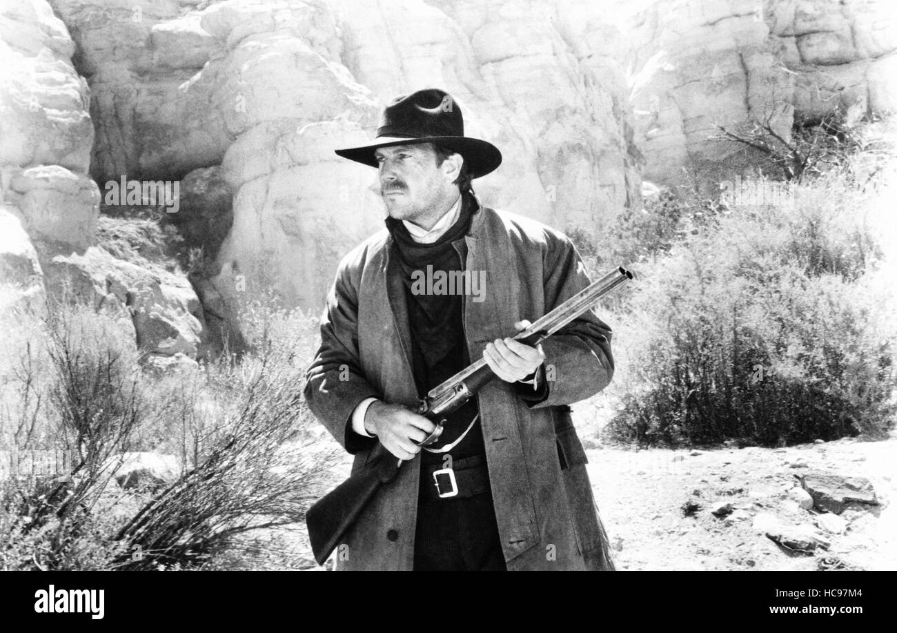 WYATT EARP, Kevin Costner as Wyatt Earp, 1994, © Warner Brothers/courtesy Everett Collection