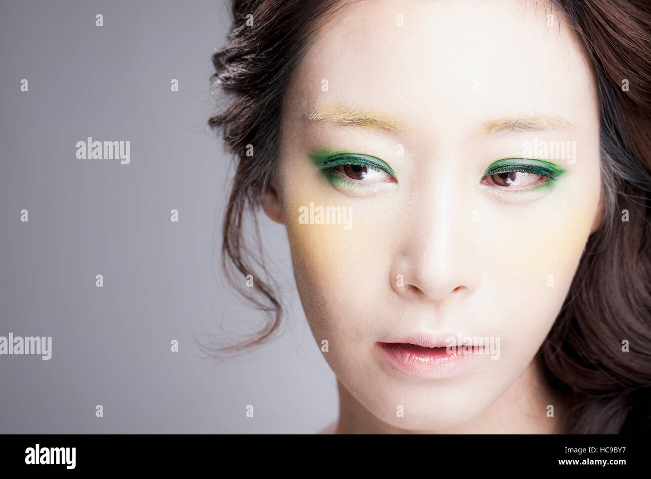 Chinese People With Green Eyes