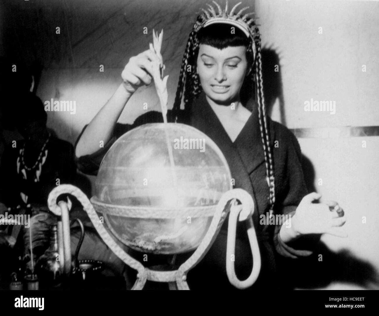 TWO NIGHTS WITH CLEOPATRA aka DUE NOTTI CON CLEOPATRA Sophia Loren two-nights-with-cleopatra-aka-due-notti-con-cleopatra-sophia-loren