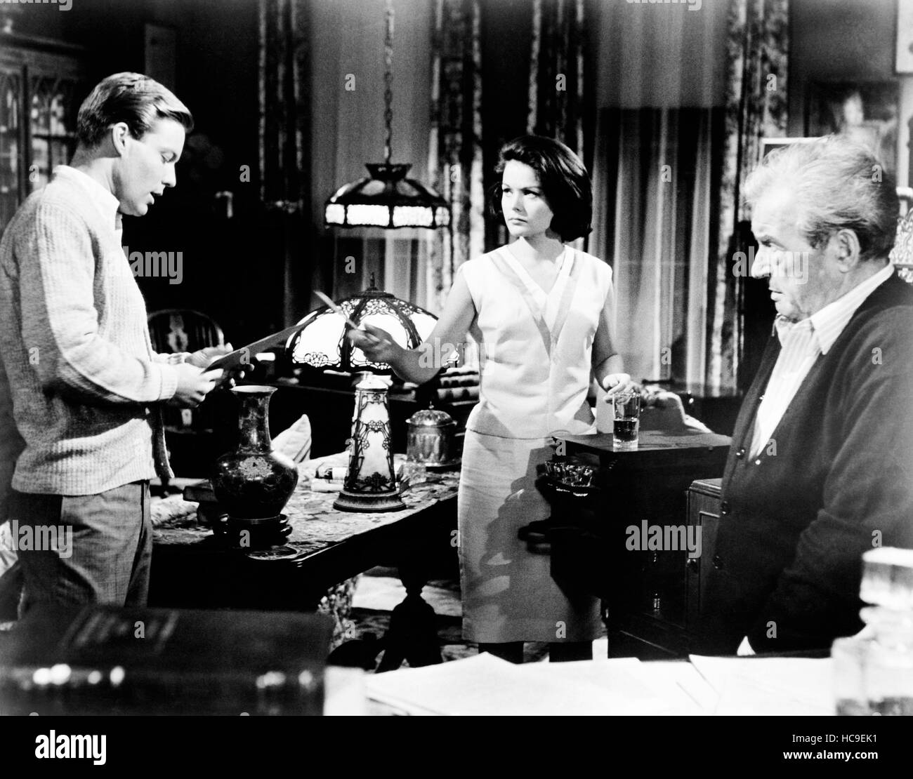 TWILIGHT OF HONOR, from left: Richard Chamberlain, Joan Blackman ...