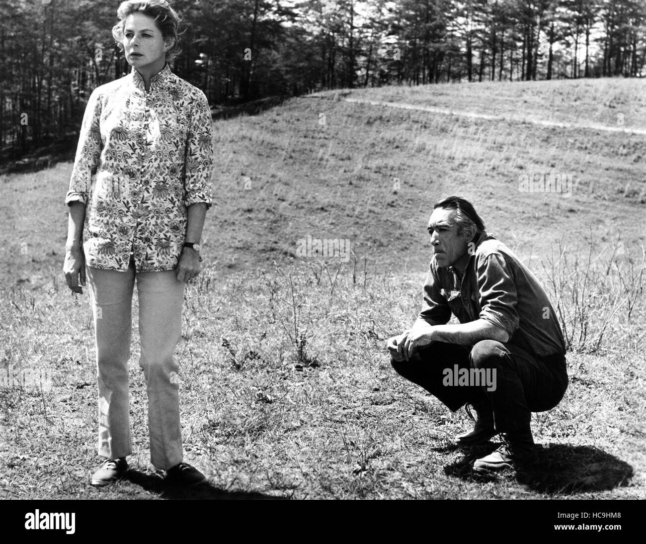 A WALK IN THE SPRING RAIN, from left: Ingrid Bergman, Anthony Quinn ...
