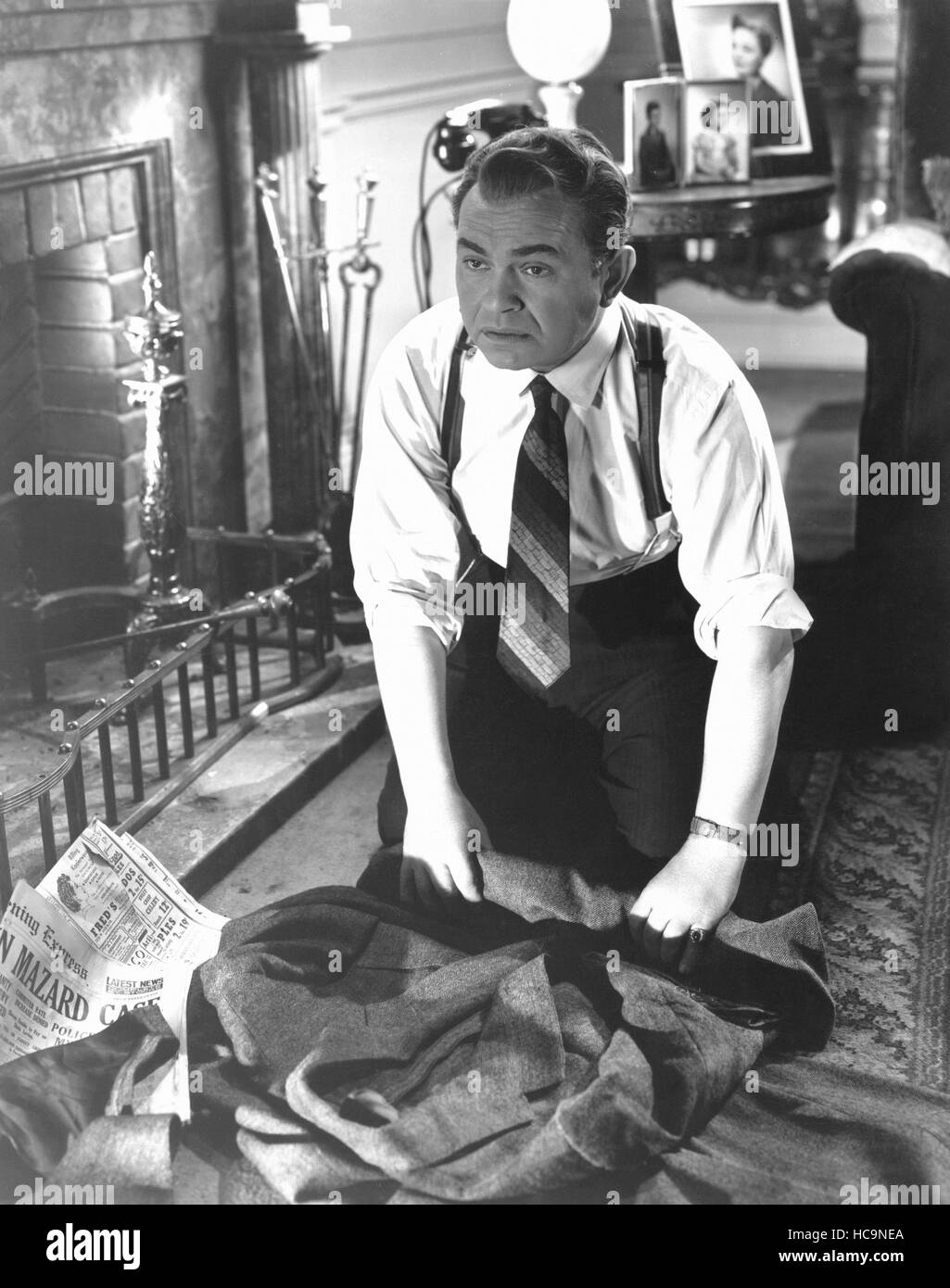 THE WOMAN IN THE WINDOW, Edward G. Robinson, 1944 Stock Photo Alamy