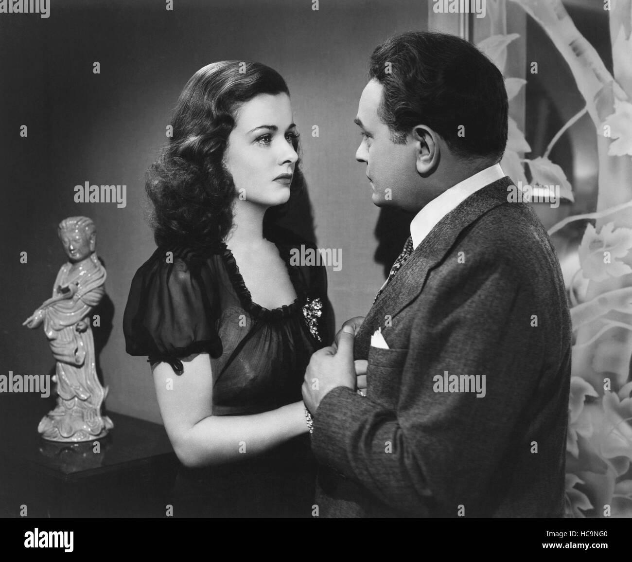 THE WOMAN IN THE WINDOW, from left Joan Edward G. Robinson