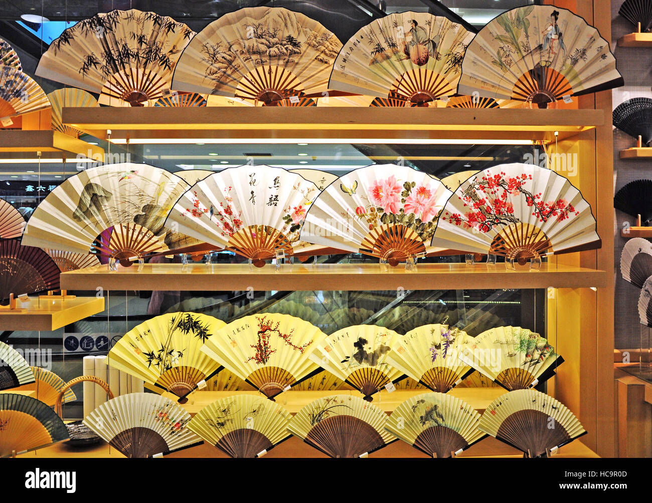 Souvenir chinese fans hires stock photography and images Alamy