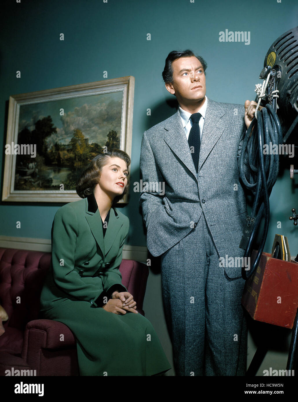 ALL THE KING'S MEN, Joanne Dru and John Ireland on film set, 1949 Stock ...