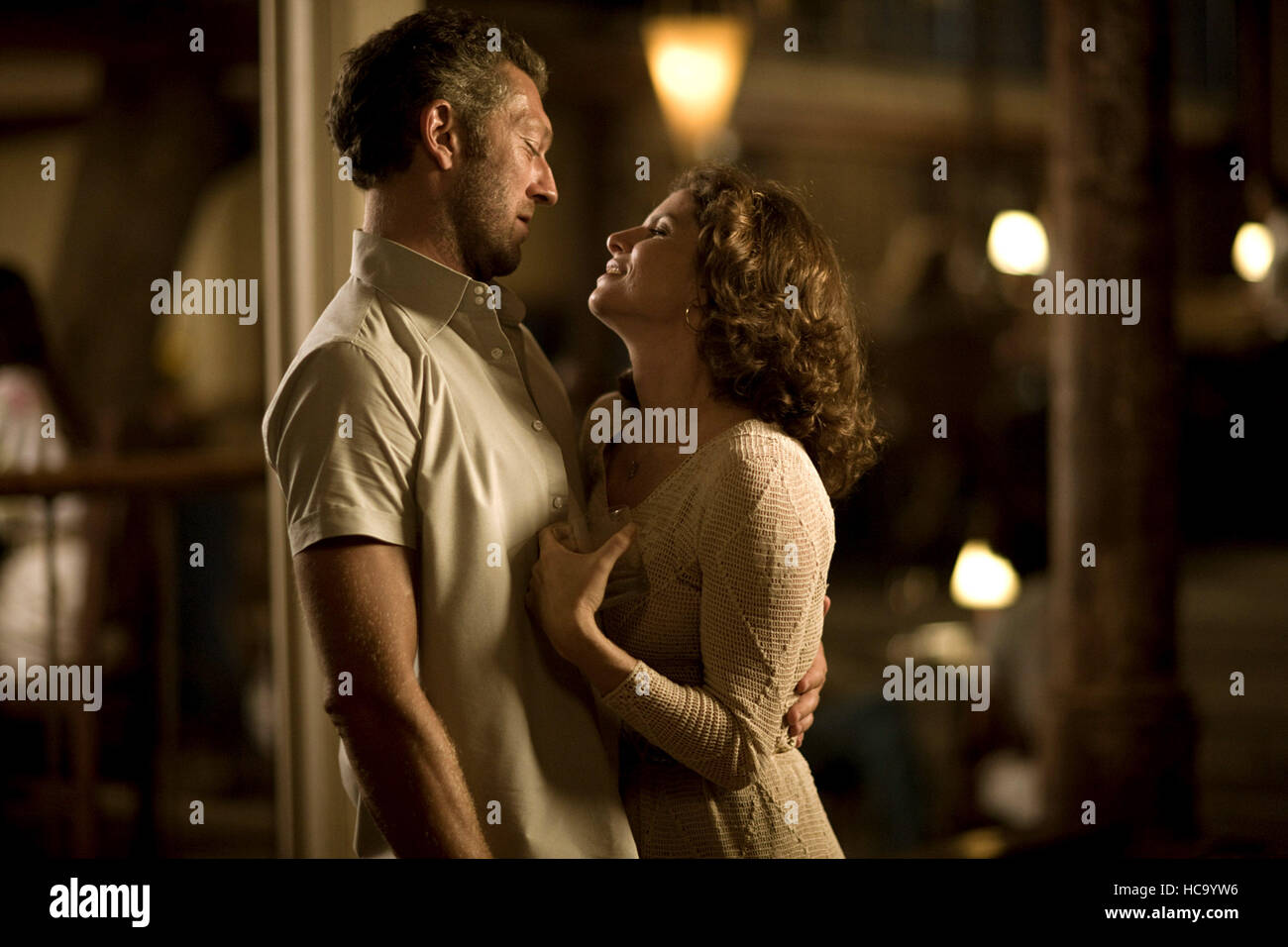 Брошенные на произвол судьбы люди. Брошенная на произвол судьбы фильм 2009. Собака после наводнения. Брошенные дети на произвол судьбы. Брошенные на произвол судьбы люди.