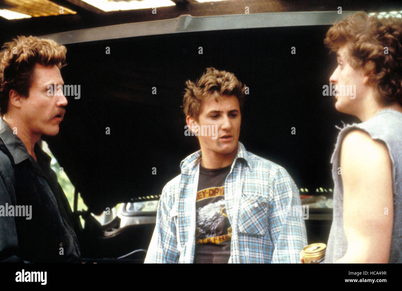 AT CLOSE RANGE, Christopher Walken, Sean Penn, Christopher Penn, 1986