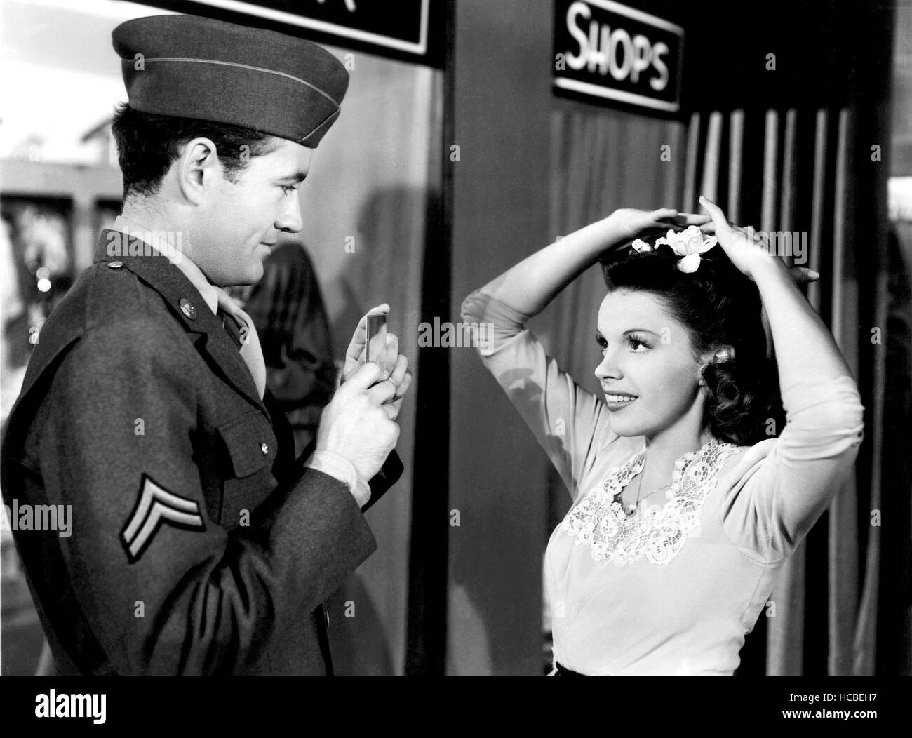 THE CLOCK, Robert Walker, Judy Garland, 1945 Stock Photo Alamy