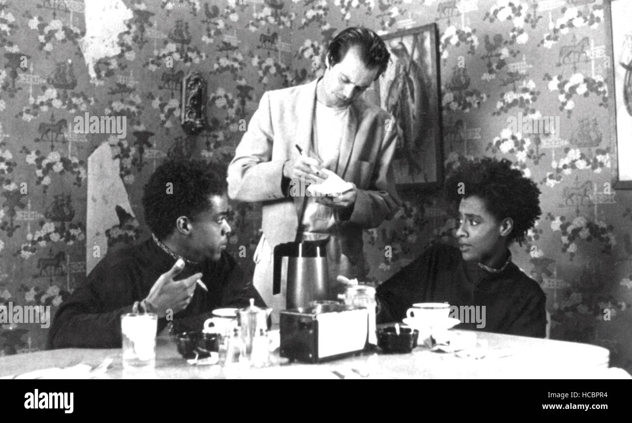 COFFEE AND CIGARETTES, Cinque Lee, Steve Buscemi, Joie Lee, 2003, (c