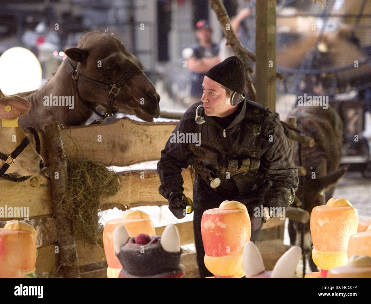 DECK THE HALLS, Matthew Broderick, 2006.TM & ©20th Century Fox. All ...