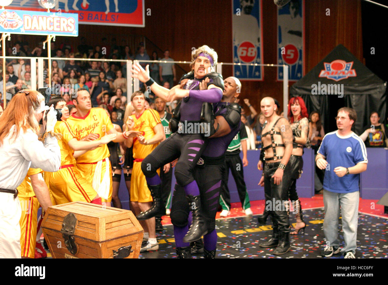 DODGEBALL A TRUE UNDERDOG STORY, Vince Vaughn, Ben Stiller, Jamal Duff