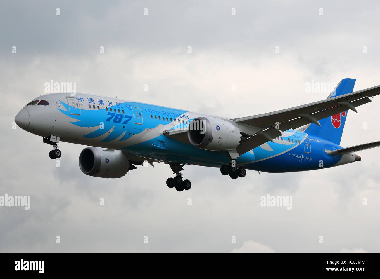 China Southern Airlines Boeing 787-8 Dreamliner B-2737  landing at London Heathrow Airport, UK Stock Photo