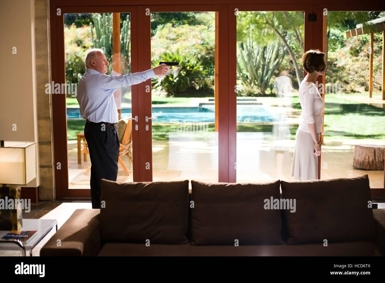 FRACTURE, Anthony Hopkins, Embeth Davidtz, 2007. ©New Line Cinema/Courtesy Everett Collection