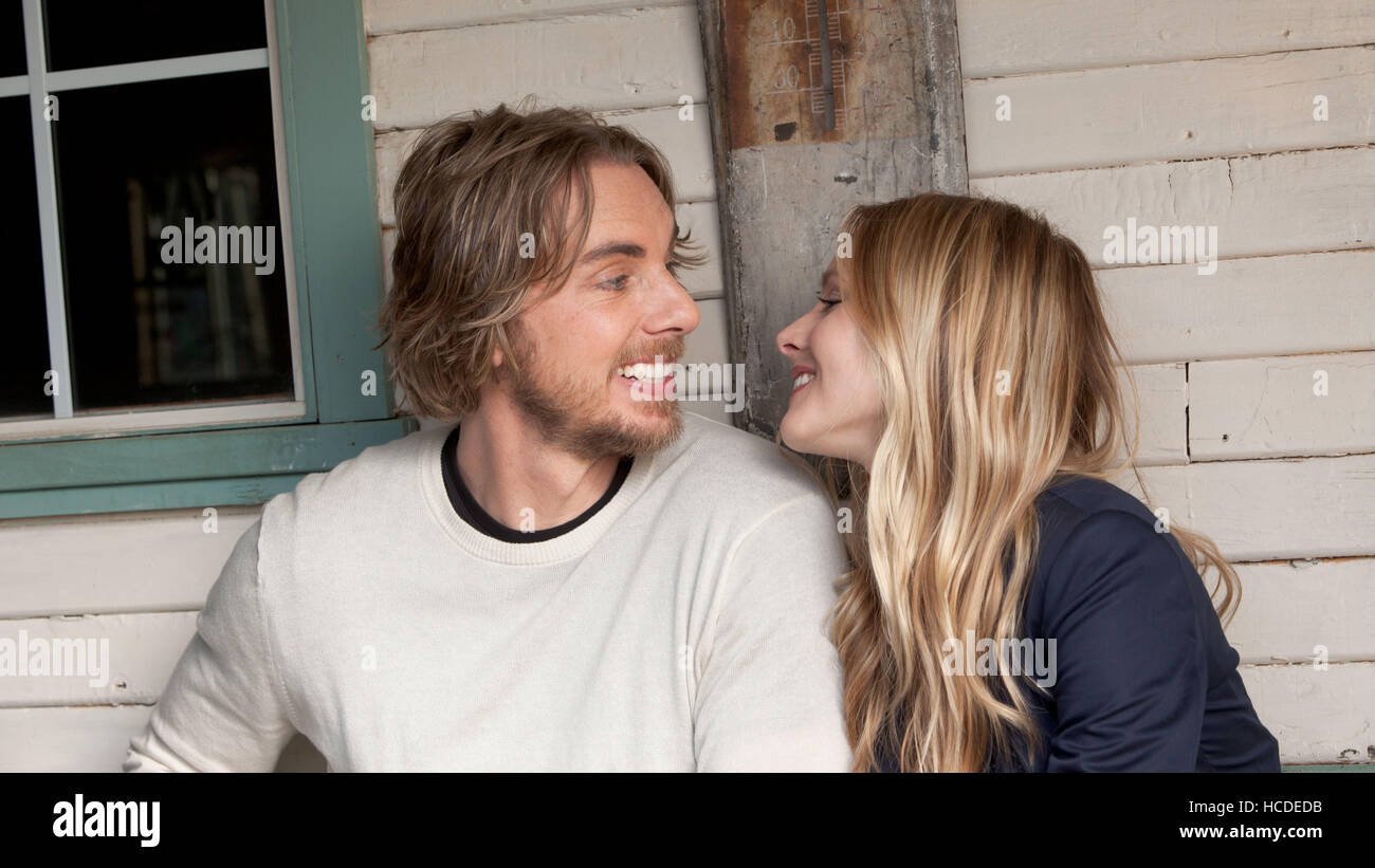 HIT AND RUN, from left: Dax Shepard, Kristen Bell, 2012. ph: Jeffrey ...