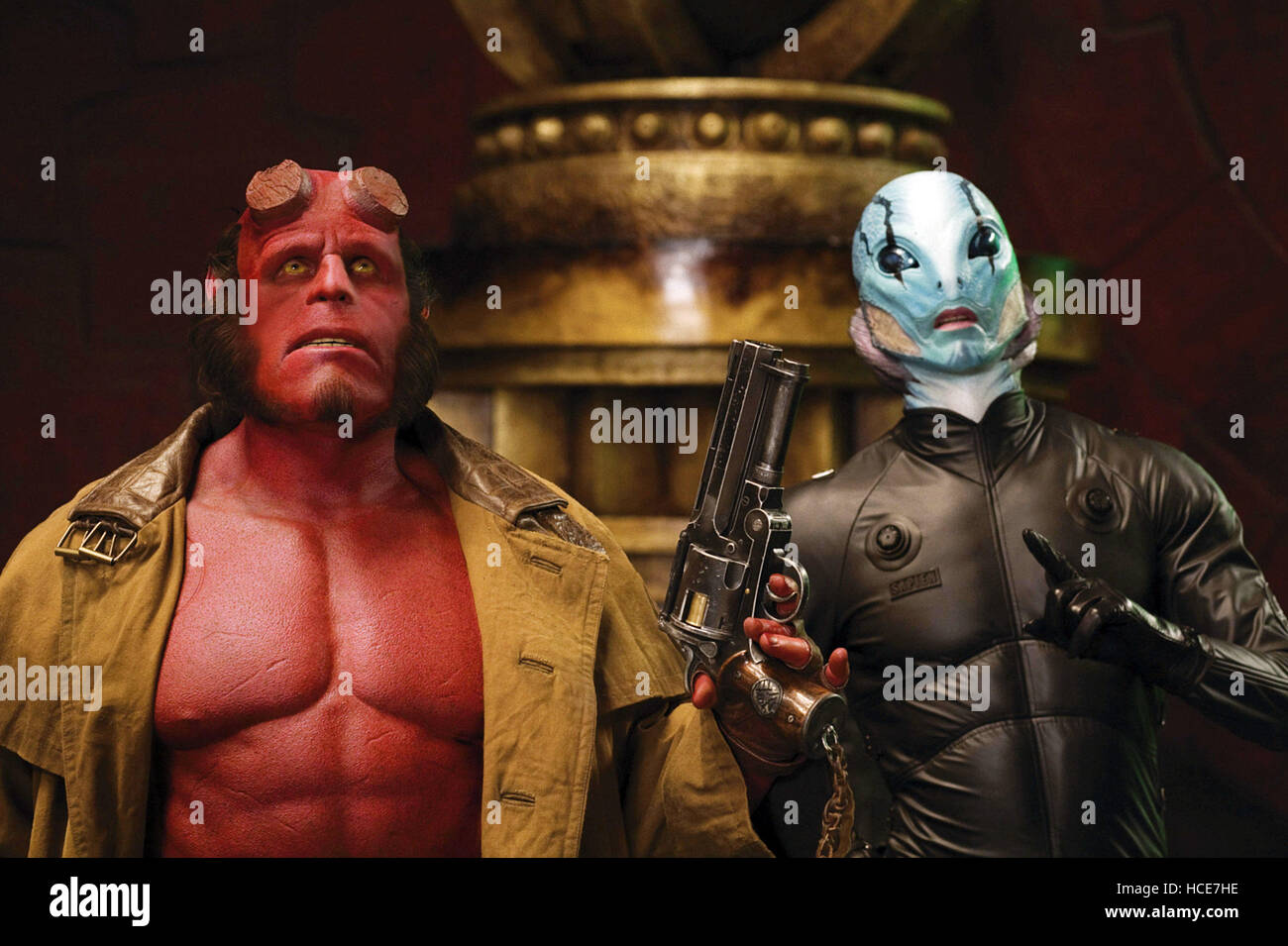 HELLBOY II THE GOLDEN ARMY, (aka HELLBOY 2), Ron Perlman, Doug Jones
