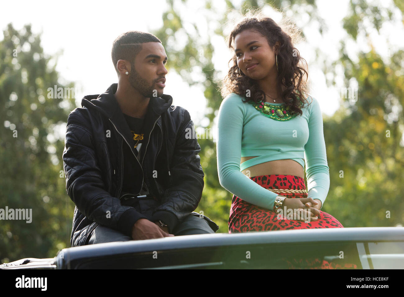 HONEYTRAP, lr Lucien Laviscount, Jessica Sula, 2014. ©Array Releasing