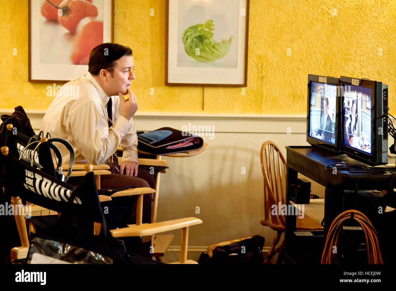 THE INVENTION OF LYING, director Ricky Gervais, on set, 2009. Ph: Sam
