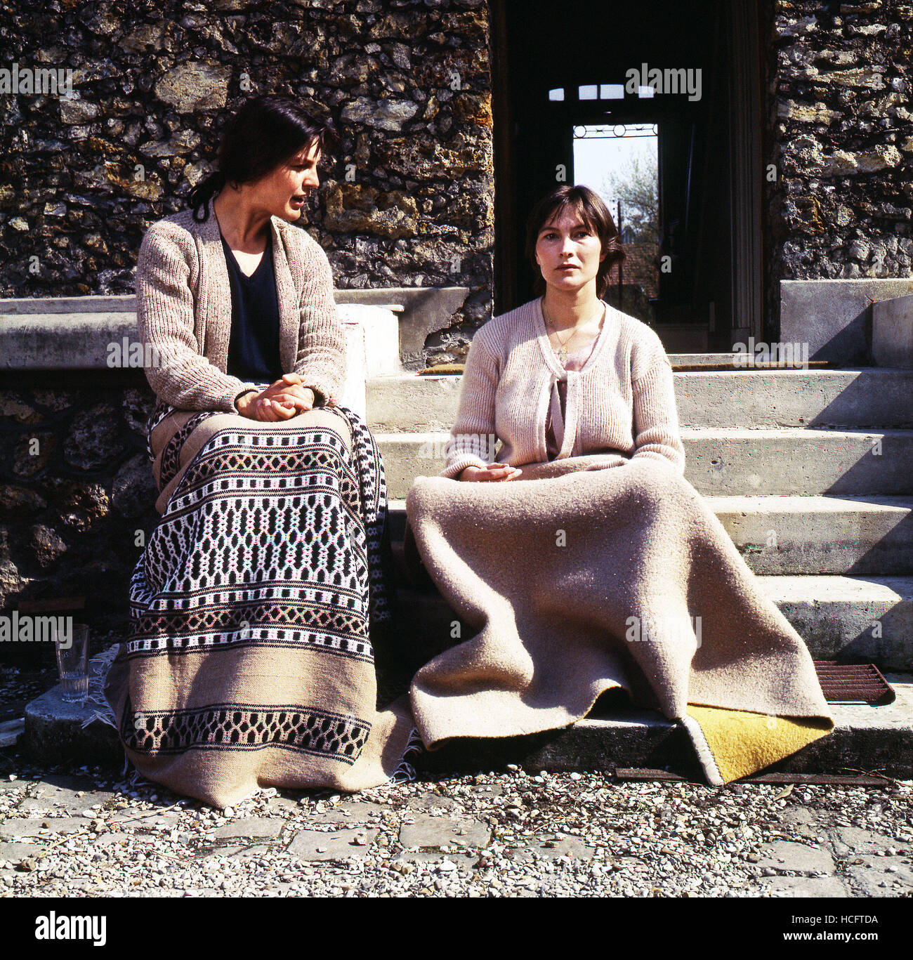 THE LEFT-HANDED WOMAN, (aka DIE LINKSHANDIGE FRAU), from left: Angela