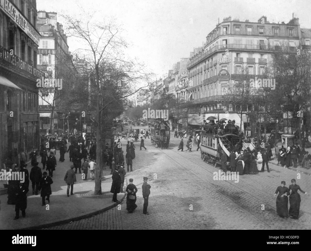 Paris boulevard 19th century Black and White Stock Photos Paris boulevard 19th century Black and White Stock Photos