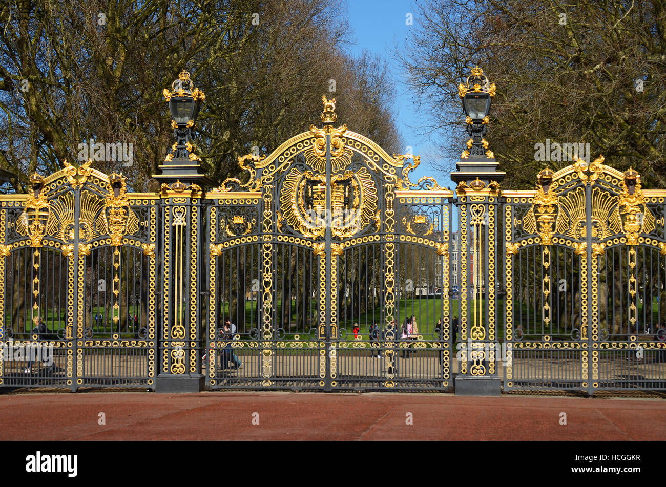 Canada Gate (Maroto Gate) forms part of the Queen Victoria Memorial scheme in London, UK. Green Park beyond Stock Photo