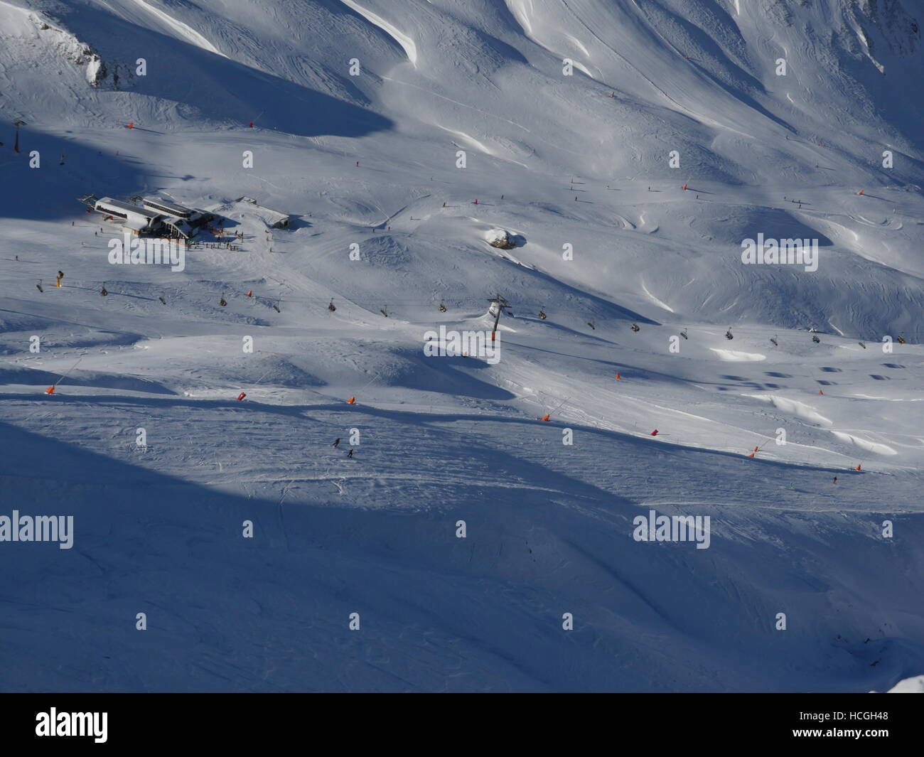 Piste lines hi-res stock photography and images - Alamy