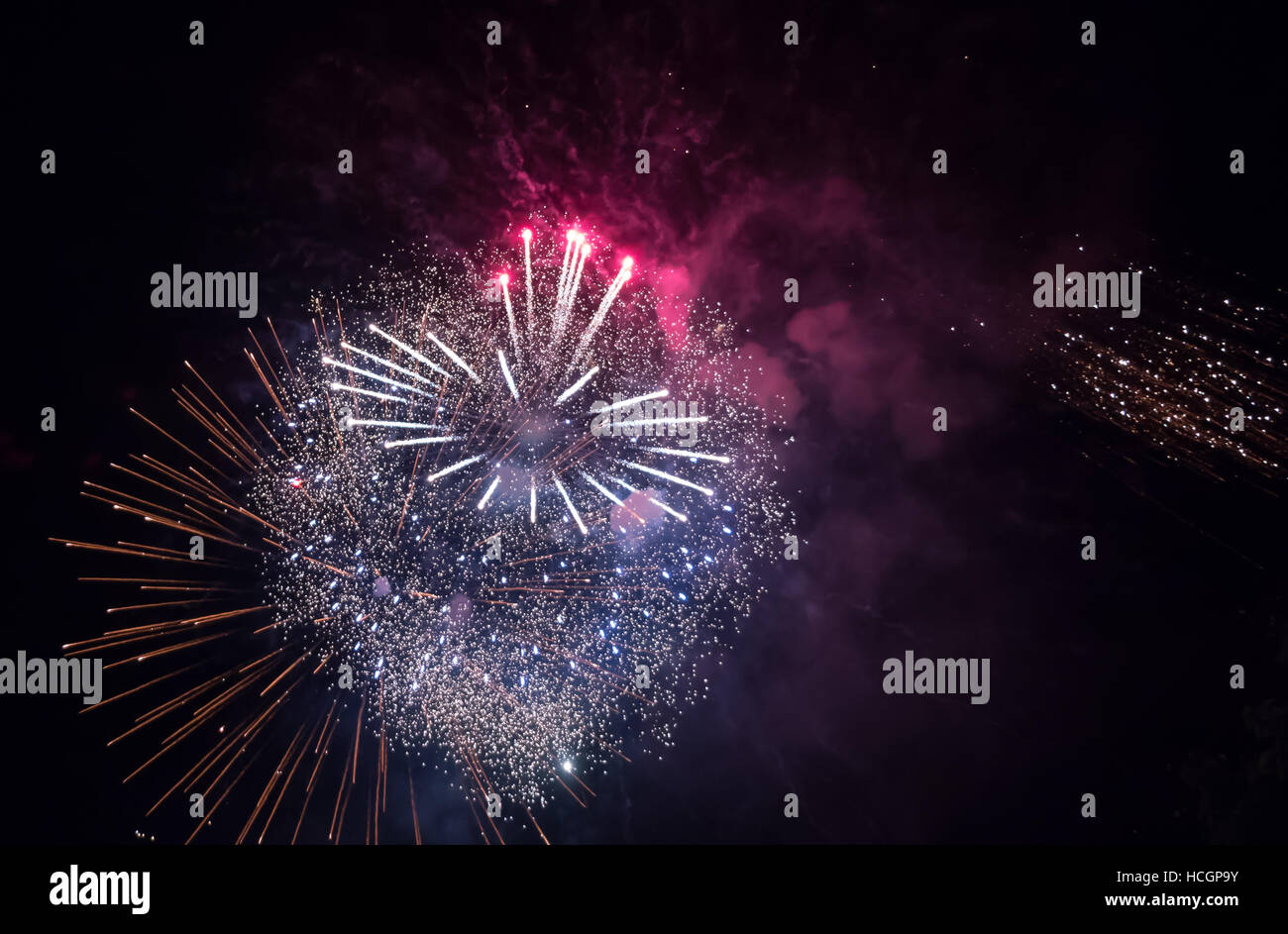 Firwork Exploding Real Sky real fireworks hi-res stock photography and images - Alamy