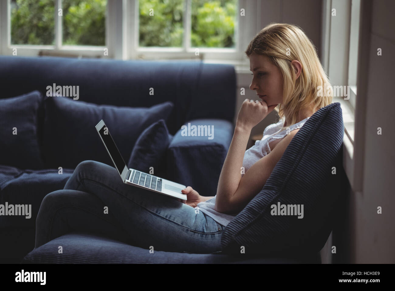 Beautiful woman using laptop hi-res stock photography and images - Alamy