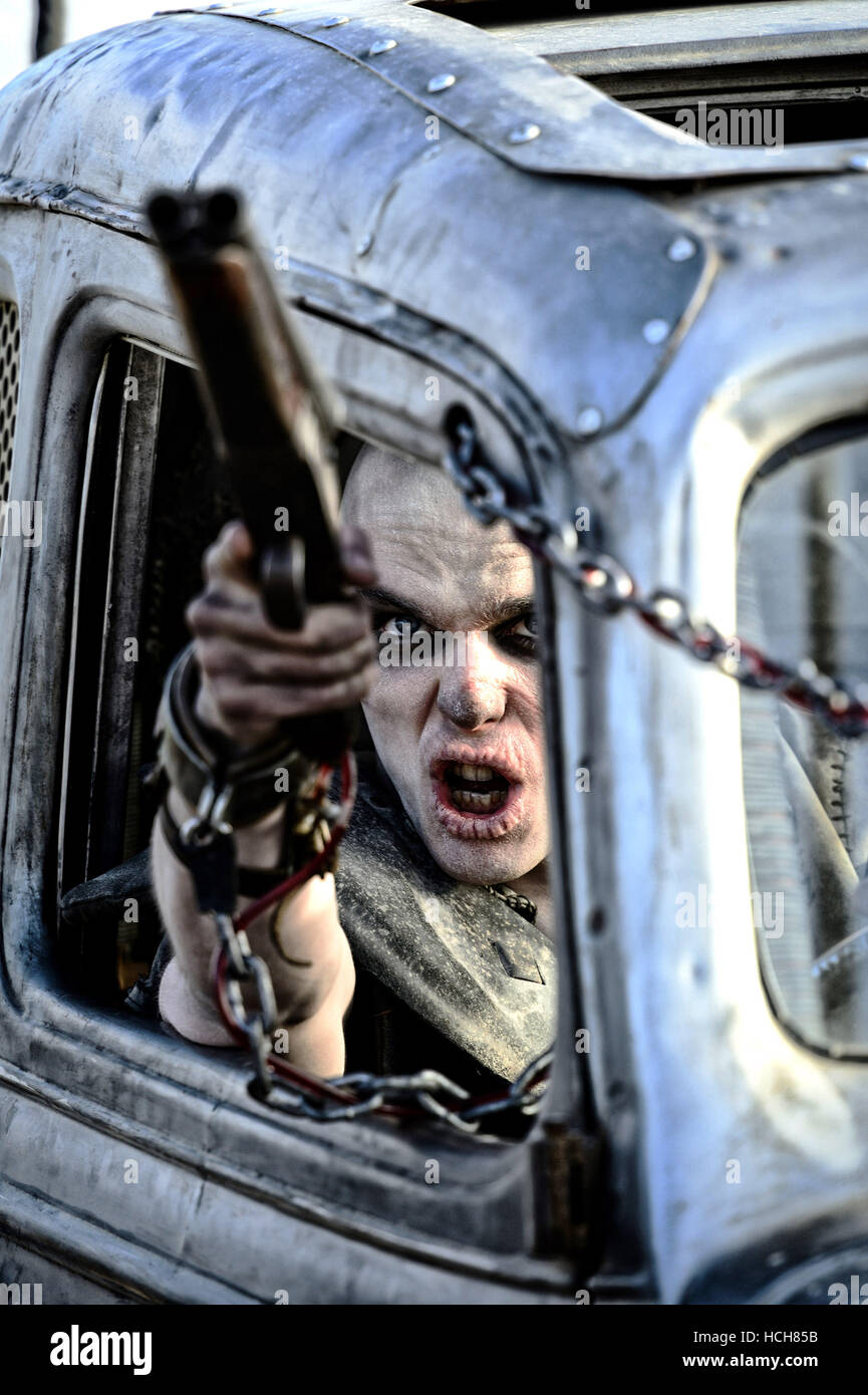 MAD MAX FURY ROAD, Nicholas Hoult, 2015. ph Jasin Boland/©Warner