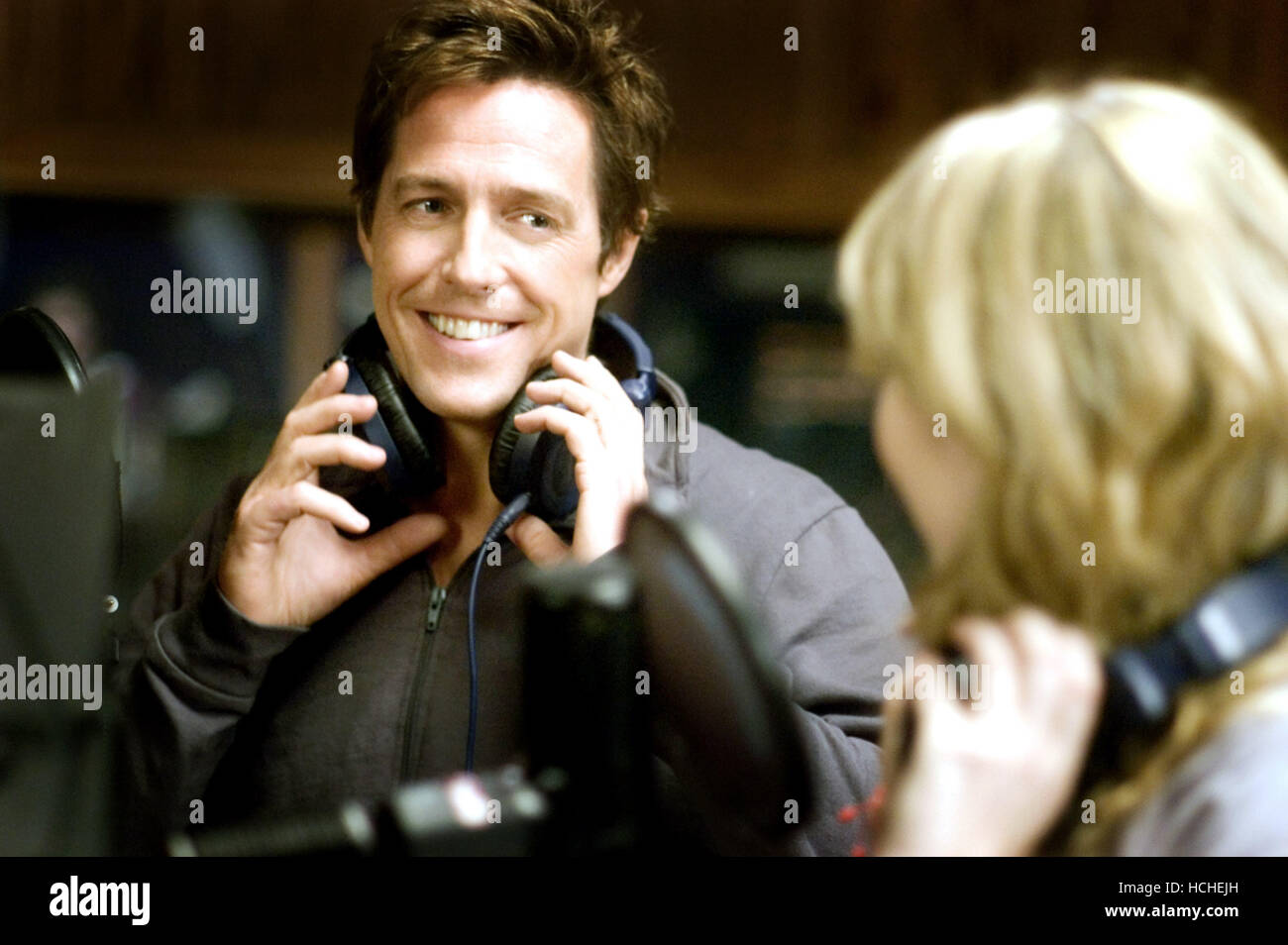 MUSIC AND LYRICS, Hugh Grant, Haley 2007. ©Warner Bros