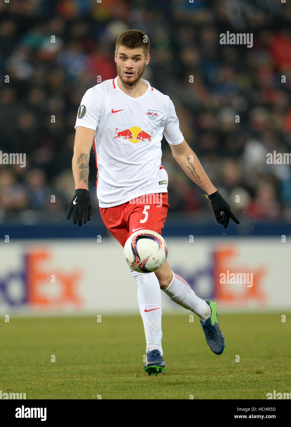 Salzburg, Austria. 8th Dec, 2016. Salzburg's Duje Caleta-Car in action during the Europa League group phase soccer match between RB Salzburg and FC Schalke 04 at the Red Bull Arena in Salzburg, Austria, 8 December 2016. Photo: Andreas Gebert/dpa/Alamy Live News Stock Photo