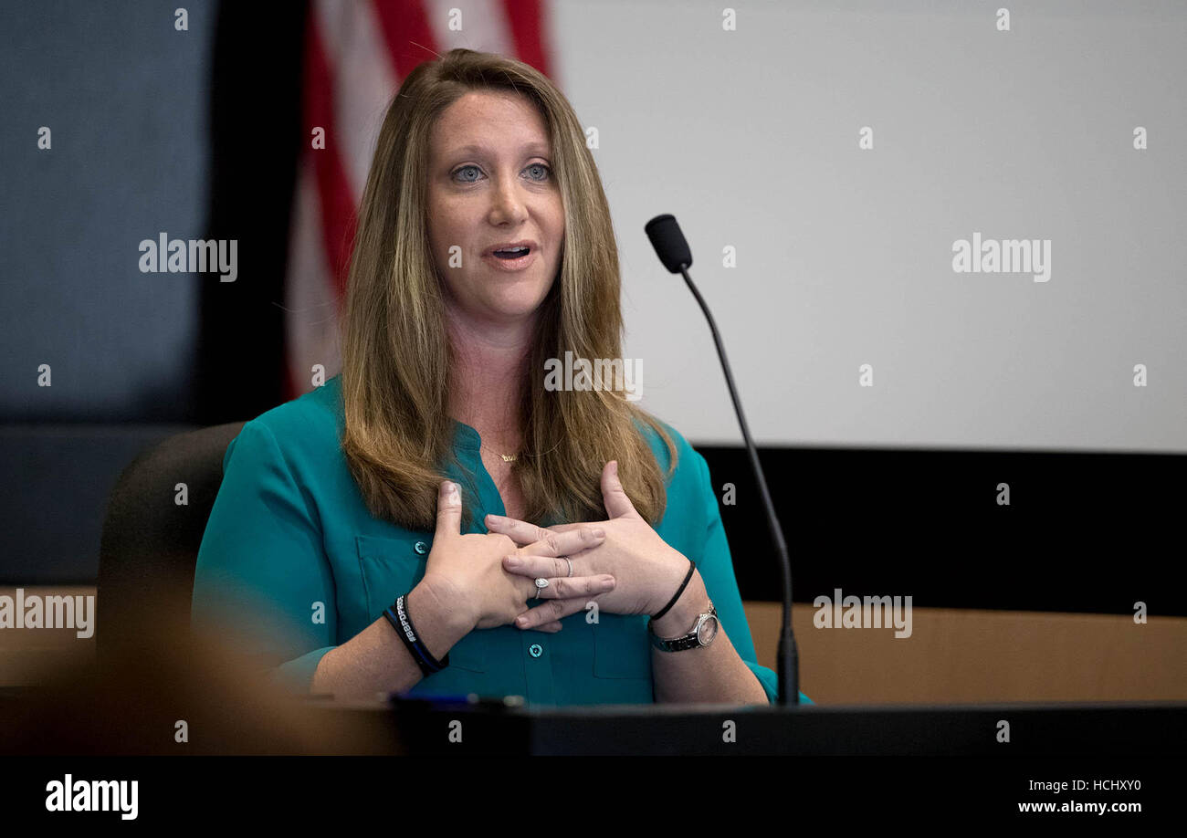 West Palm Beach, Florida, USA. 9th Dec, 2016. Stephanie Slater, Boynton Beach Police department public information officer, answers questions on the stand in Dalia Dippolito's murder-for-hire retrial at the Palm Beach county courthouse in West Palm Beach, Florida on December 9, 2016. (Allen Eyestone/The Palm Beach Post) Pool © Allen Eyestone/The Palm Beach Post/ZUMA Wire/Alamy Live News Stock Photo