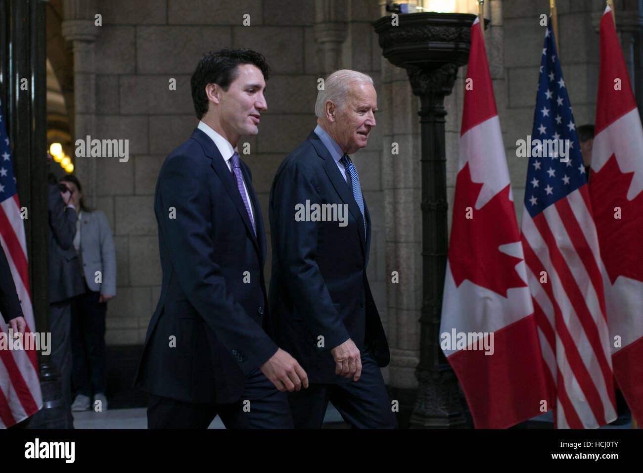 Ottawa, Canada. 9th Dec, 2016. U.S. Vice President Joe Biden (R) is greeted by Canadian Prime Minister Justin Trudeau in Ottawa, Canada, on Dec. 9, 2016. Credit:  David Kawai/Xinhua/Alamy Live News Stock Photo