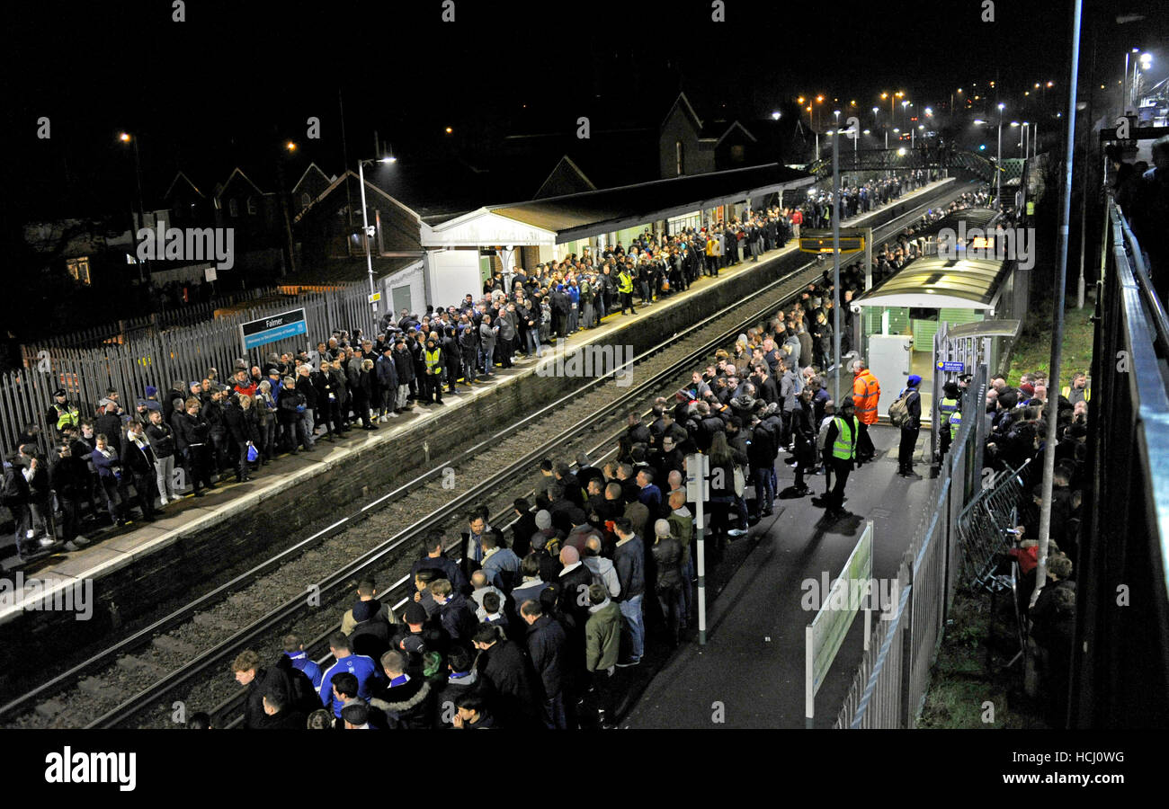 Cancelled train platform uk hi-res stock photography and images - Alamy