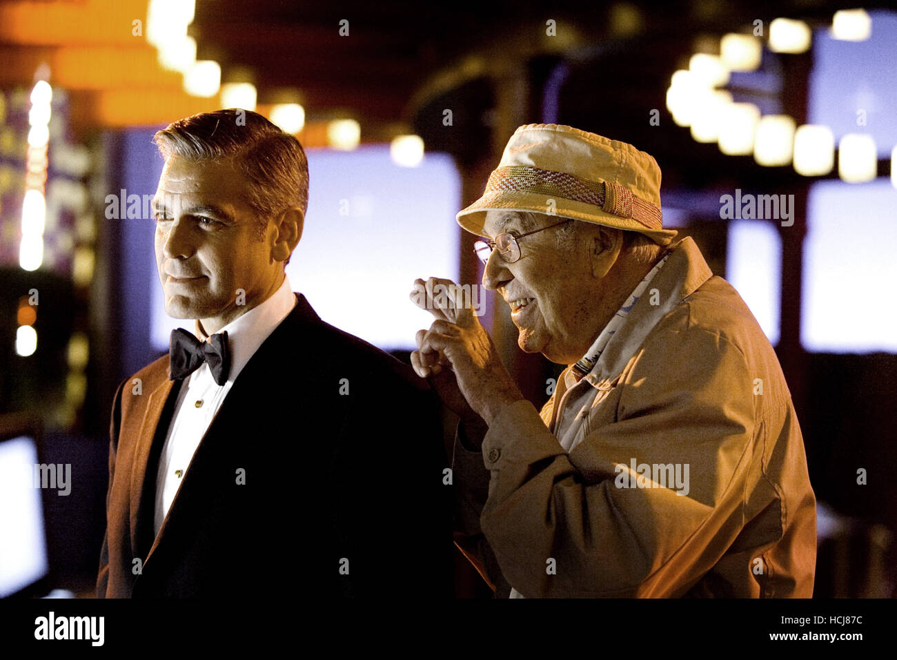 OCEAN'S THIRTEEN, Clooney, Carl Reiner, 2007. ©Warner Bros./courtesy Everett Collection