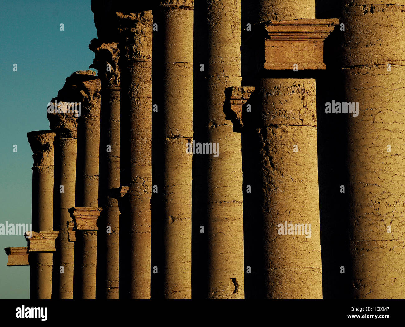 Ancient tadmor hi-res stock photography and images - Alamy