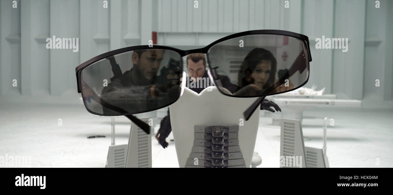 RESIDENT EVIL: AFTERLIFE, from left: Shawn Roberts, Wentworth Miller