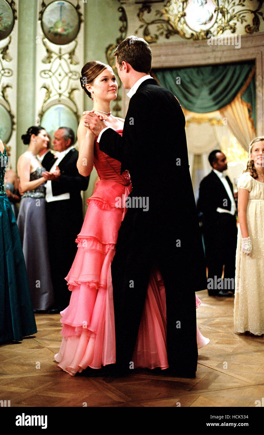 THE PRINCE AND ME, Julia Stiles, Luke Mably, 2004, (c) Paramount