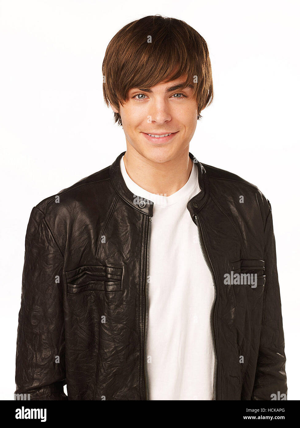 зак эфрон в фильме папе снова 17. зак эфрон в 17. зак эфрон в фильме папе снова 17. зак эфрон папе снова 17.