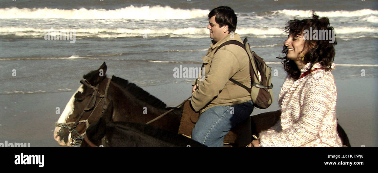 A STRAY GIRLFRIEND, (aka UNA NOVIA ERRANTE), Ana Katz (right), 2007