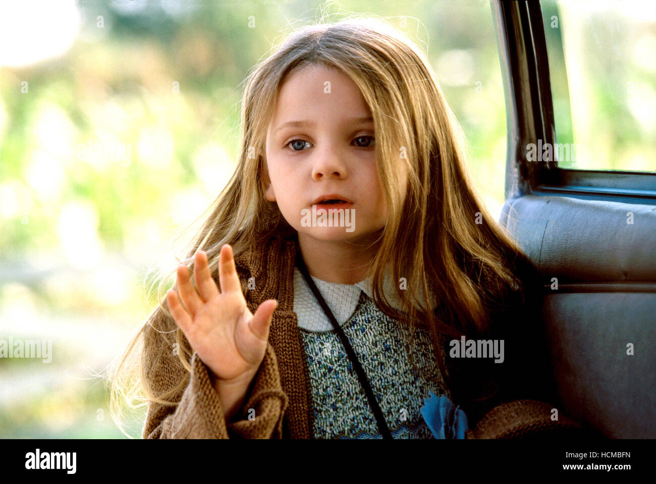 Child Abigail breslin SIGNS, Abigail Breslin, 2002, (c) Walt Disney/courtesy Everett Collection  Stock Photo - Alamy