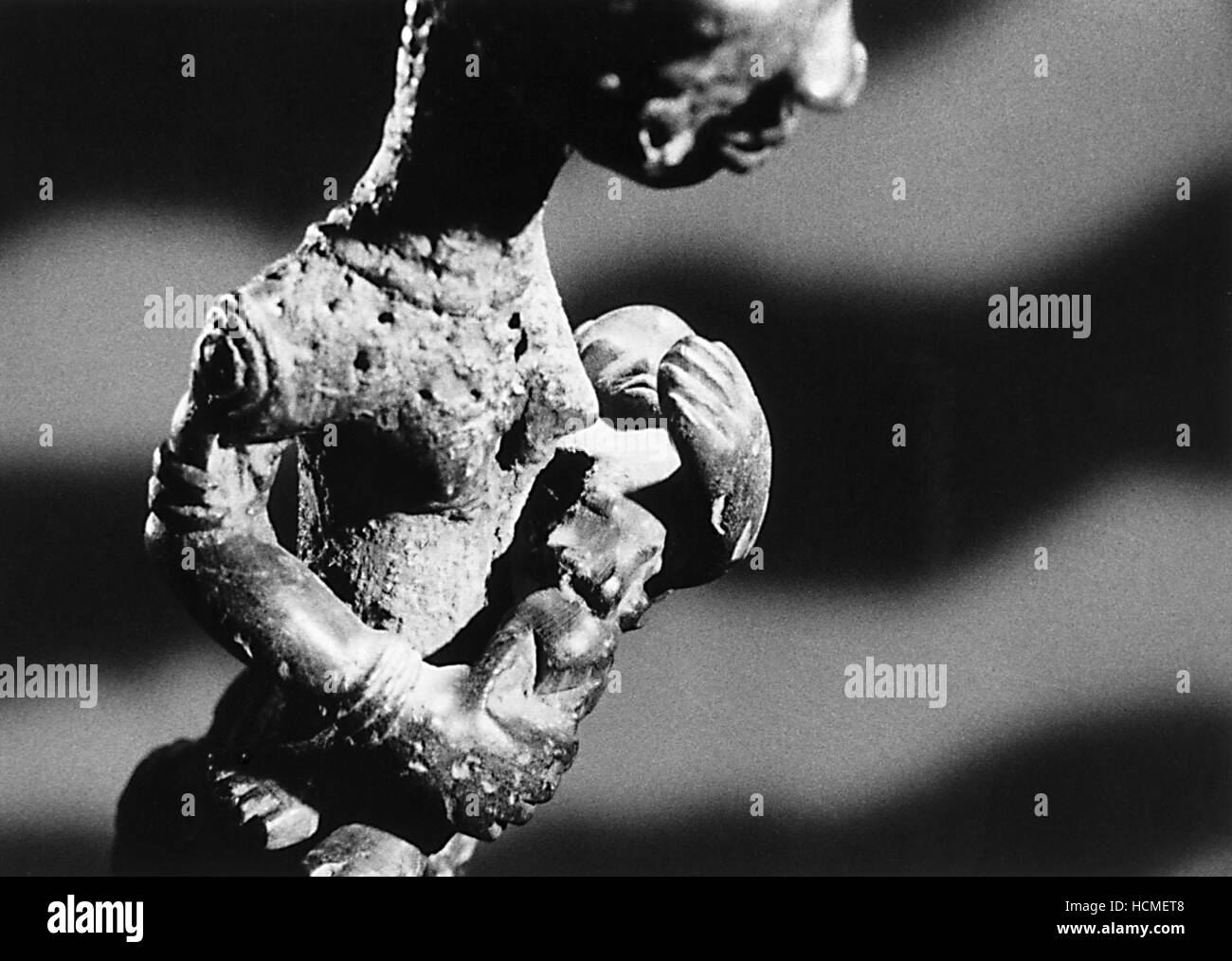 STATUES ALSO DIE, (aka LES STATUES MEURENT AUSSI), 1953 Stock Photo Alamy