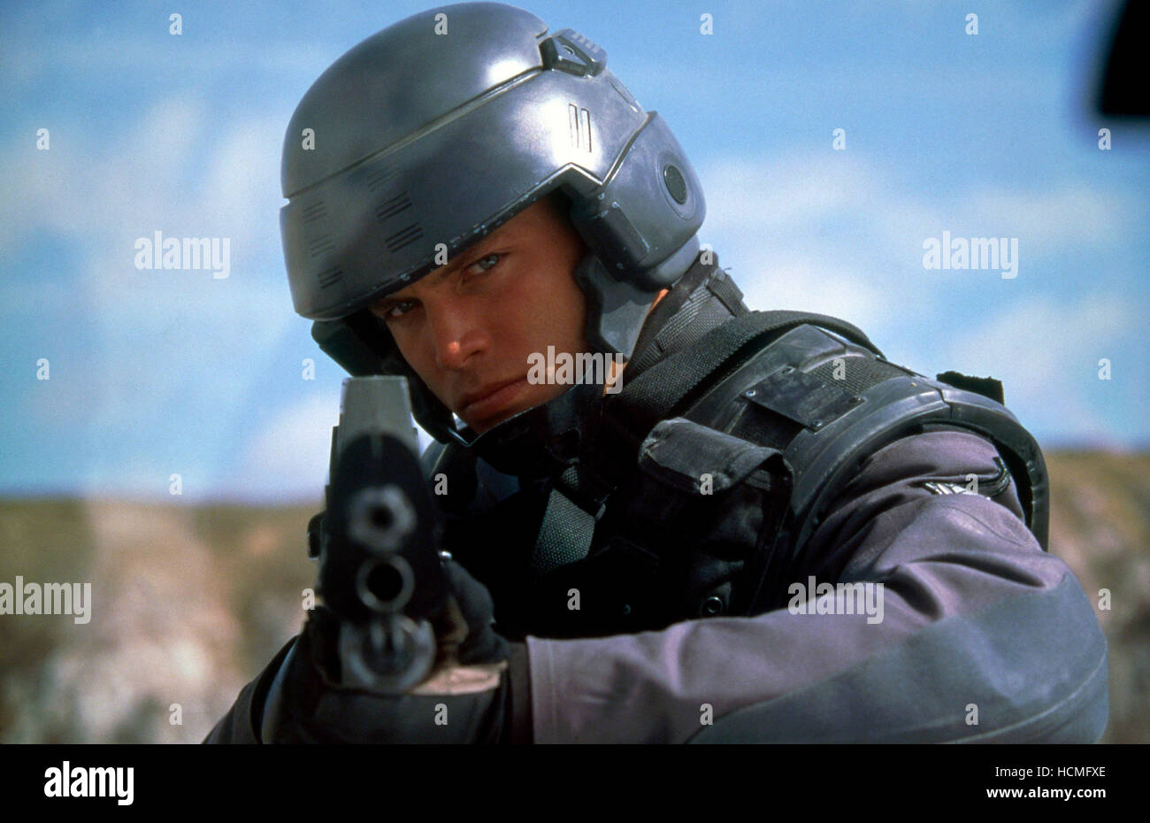 STARSHIP TROOPERS, Casper Van Dien, 1997, ©TriStar Pictures/courtesy