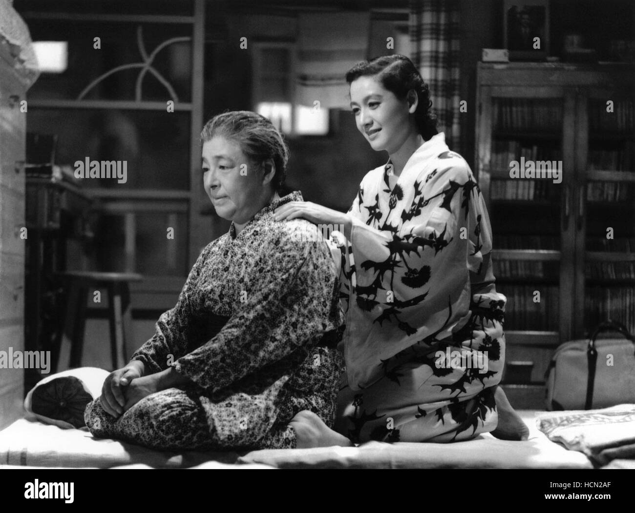TOKYO STORY, (aka TOKYO MONOGATARI), Chieko Higashiyama, Setsuko Hara